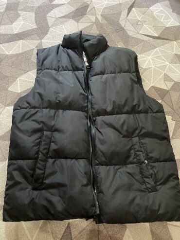 безрукавки мужские бишкек: Куртка S (EU 36), цвет - Черный