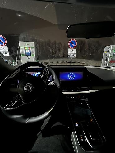 Dongfeng: Dongfeng : 2021 г., Автомат, Электромобиль, Седан — 4