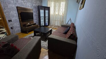 Günlük kirayə mənzillər: 3 otaqlı, Səbail r. r-nu — 3