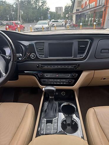 kia carnival салон: Kia Carnival: 2019 г., 2.2 л, Автомат, Дизель, Минивэн — 7