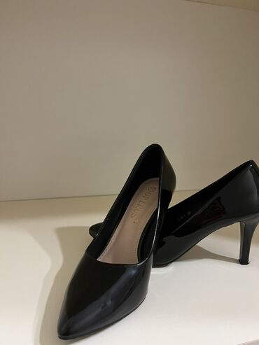 Прямые диваны: Прямые диваны — 7