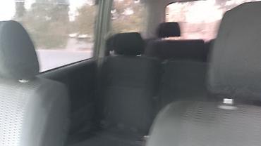 Toyota Voxy: 2004 г., 2 л, Автомат, Бензин, Минивэн — 7