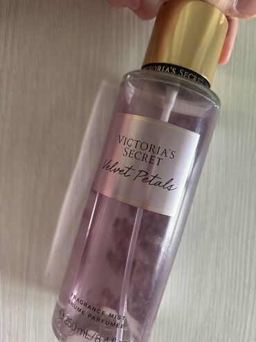 Ətriyyat: Victoria secret original Biraz isletmisem qoxusunu beyenmedim 40