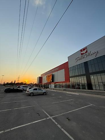 сдаю витрина: Продаю,торговое помещение №17 в торговом центре. - Формат: витринное — 6