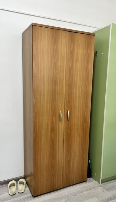 стол с тумбочкой: Кийим салуучу шкаф, Түз, ЛДСП
