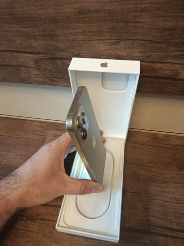 Apple iPhone: IPhone 16 Pro Max, 256 GB, Natural Titanium, Face ID — 9