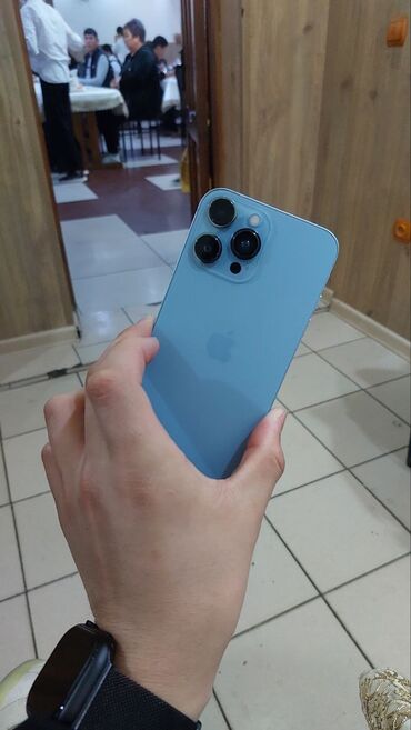 iphone в корпусе: IPhone Xr, Б/у, 128 ГБ, Sierra Blue, Защитное стекло, Чехол, 69 %