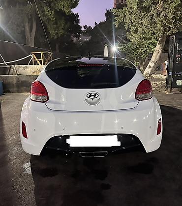 hunday elantra 2012 qabag pad krilnik: Salonnan alinma 2012 model Hyundai Veloster, ağ rəng, kupe-hetçbek — 5