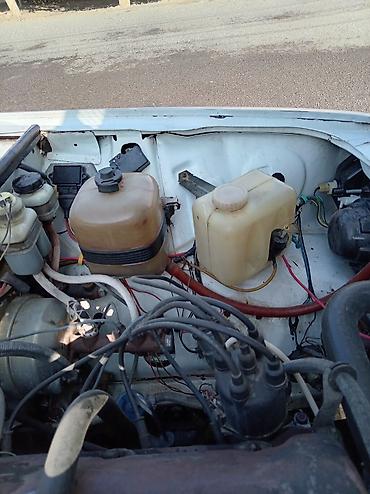 VAZ (LADA): VAZ 2107 sedan - Kuzov: ağ rəng, klassik 4 qapılı sedan gövdə - Nömrə — 21