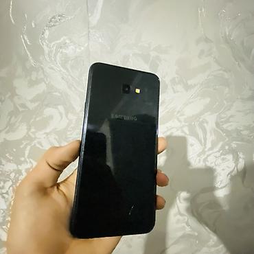 Смартфон Samsung j4 32 гб чёрный цвет, глянцевая задняя крышка)