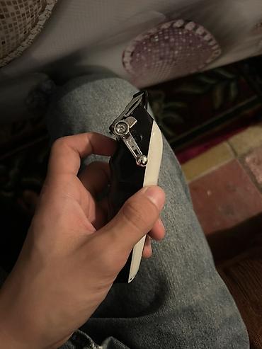 pitminutka daşı: Kemei KM-PG809A saç kəsən/traş maşını - Simsiz işləmə: Korpusda LED — 8