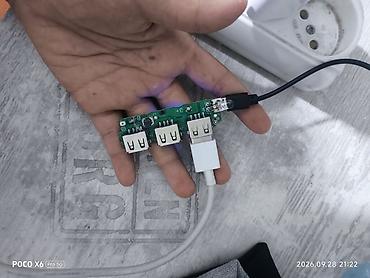 USB-хаб/контроллер питания на плате (модель JU-4836, маркировка SCD)