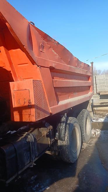 Аренда самосвала: КамАЗ самосвал, оранжевого цвета, с двускатными задними колесами — 8