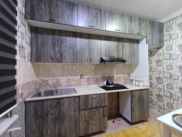 metbex sobasi: Metbex mebeli. 650azn. ölçü 3.30sm. hundurluk ise 2.58sm. uzerinde