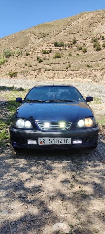 Toyota: Toyota Avensis: 1998 г., 1.6 л, Механика, Бензин, Седан