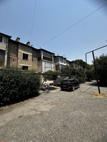 дом арча бешик ак орго: 3 комнаты, 48 м², 2 этаж, ПСО (под самоотделку)