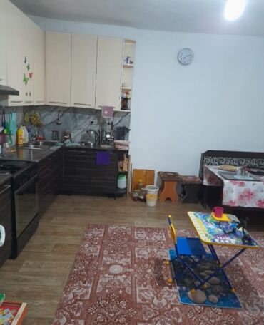 Продажа домов: Дом, 32 м², 4 комнаты, Собственник, Старый ремонт — 12