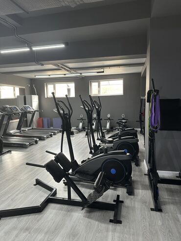 Помещения свободного назначения: В продаже помещение 400м2 В данный момент функционирует как спортзал at lalafo.kg — 10 Помещения свободного назначения: В продаже помещение 400м2 В данный момент функционирует как спортзал — 10