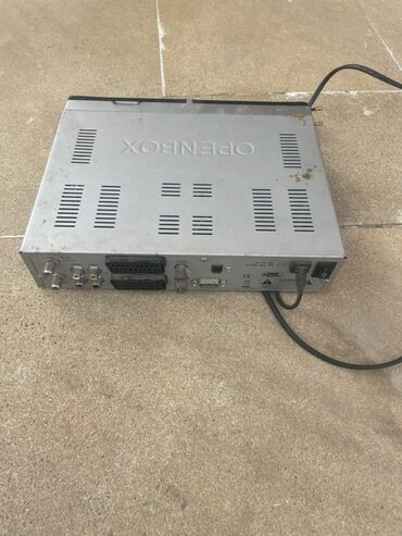 TV tünerlər və resiverlər: Hər biri işlətdir hamsı bir yerdə qiyməti 55azn Tək tək ayrı olacaq — 2