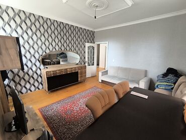 Uzunmüddətli kirayə mənzillər: Mənzil Mingəçevir şəhərində, Kür sahilində 6 mərtəbəli binanın 4 cü — 3