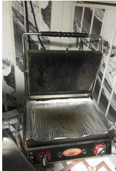 Soyuducu vitrinləri: Toster 230azn. Teze kimidir. Unvan elmler Nigaz