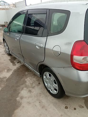 Honda: Honda Fit: 2003 г., 1.3 л, Вариатор, Бензин, Хэтчбэк — 4