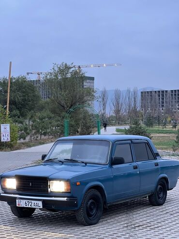 заводские диски на ваз 2110: LADA 2107, седан, синий цвет кузова. Классический задний привод, 4
