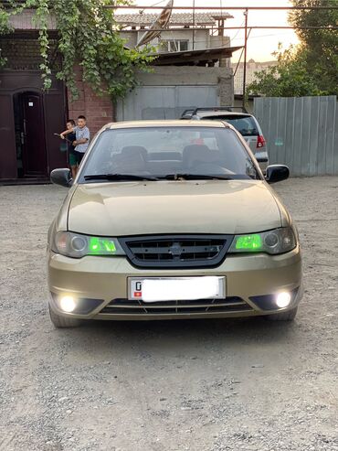 машина srv: Daewoo Nexia: 2010 г., 1.6 л, Механика, Бензин, Седан
