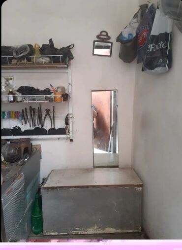 Mağazalar: Kiçik dükan/sex sahəsi – ayaqqabı təmiri üçün hazırlıqlı - Yer — 6