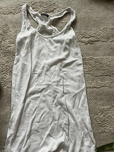 Другая женская одежда: Женская одежда — набор из 4 единиц 1) Светло‑серый вязаный джемпер - — 9