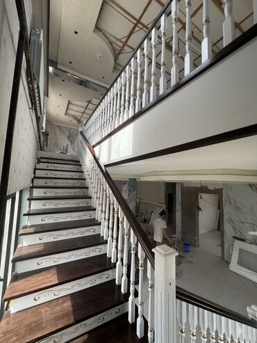 Лестницы из нержавейки: Лестница жасайбыз каалаган дизайында матиралга краскага жараша баасы — 2