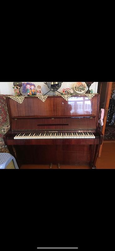 Musiqi alətləri: Piano belarus satilir. Yaxşi vəziyyətdədir . Qaradaq rayon lökbatan — 2