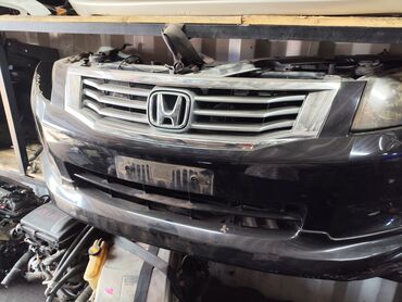 дополнительная фара: Бампер Передний Honda