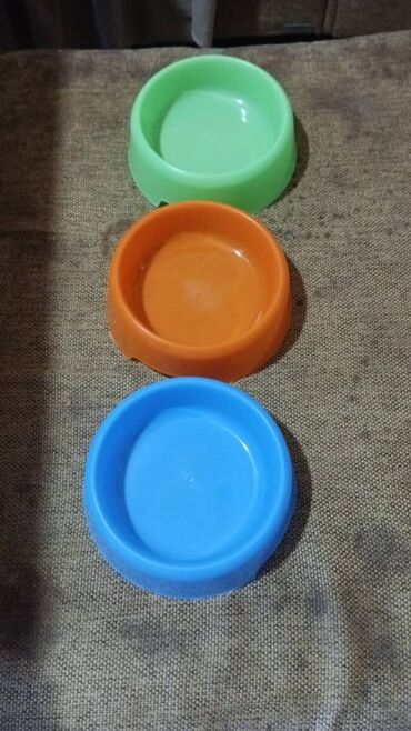 Oyuncaqlar: Pişik və it oyuncaqları və aksesuarlar: sican - 2 AZN; dovşan - 6 — 11