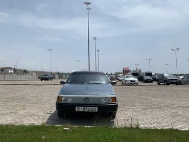 токмок автомобил: Автомобиль Volkswagen Passat GL в сером цвете. Седан с тонированными