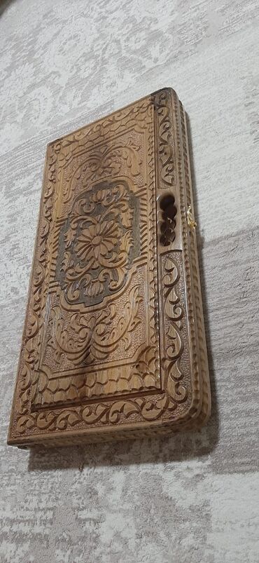 Şahmatlar: Əl işı taxta şahmat/nərd dəsti - Material: bərk ağac (əl oyması) - — 2