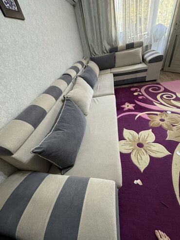 Угловые диваны: Угловой диван, C подушками — 9