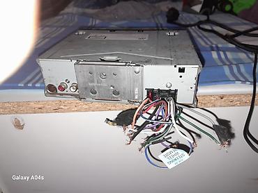 akustika: JVC KD-R442 avtomobil maqnitofonu - 1-DIN ölçü - Ön paneldə USB — 5