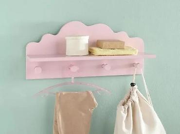 Ostali dečiji nameštaj: Zidna polica sa kukicama – „oblaci“ - Dekorativna polica za dečiju — 1
