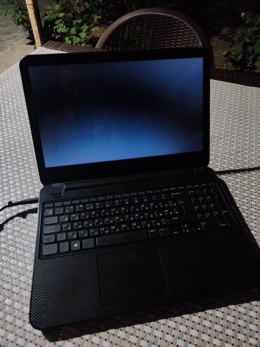 Kompüter və noutbuk aksesuarları: İşlənmiş Dell Inspiron, 15.6 ", Intel Core i5, 256 GB, Rayonlara çatdırılma, Ödənişli çatdırılma, Pulsuz çatdırılma