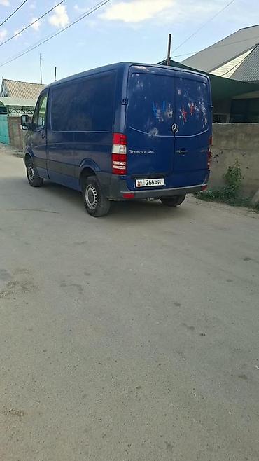 sprinter 2 2: Грузовой фургон Mercedes‑Benz Sprinter синего цвета. - Кузов — 4