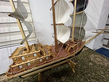 Другой декор и предметы интерьера: Большие декоративные модели парусников ручной работы из дерева — 8