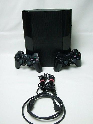 elektronska: U ponudi je PlayStation 3 Super Slim konzola sa naslova. Stanje — 3