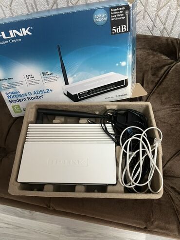 data kart qiymetleri: TP-Link TD-W8901G 54Mbps Simsiz G ADSL2+ Modem Router. Bu cihaz həm