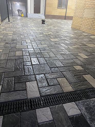Укладка брусчатки и тротуарных плиток: Тротуарная плитка и укладка “под ключ” Предлагаются работы по мощению — 11