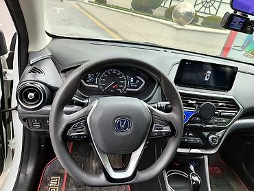 changan alsvin: Changan Alsvin sedan - Kuzov: 4 qapılı sedan, ağ rəng - Mühərrik — 5