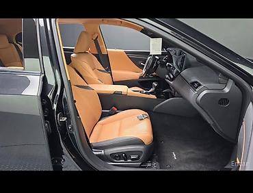 ролер: Lexus ES: 2023 г., 2.5 л, Автомат, Гибрид, Седан — 7