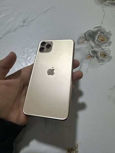 продаю связи с переездом: IPhone 11 Pro Max, Жаңы, 256 ГБ, Алтын, 88 %