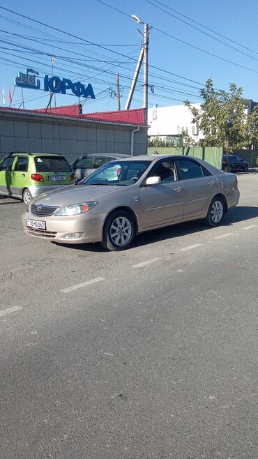 динамики камри: Toyota Camry: 2003 г., 2.4 л, Автомат, Газ, Седан