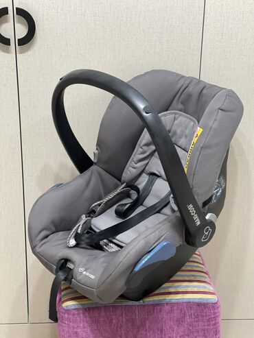 Автокресла: Продаю автолюльку в отличном состоянии Maxi Cosi, made in Holland